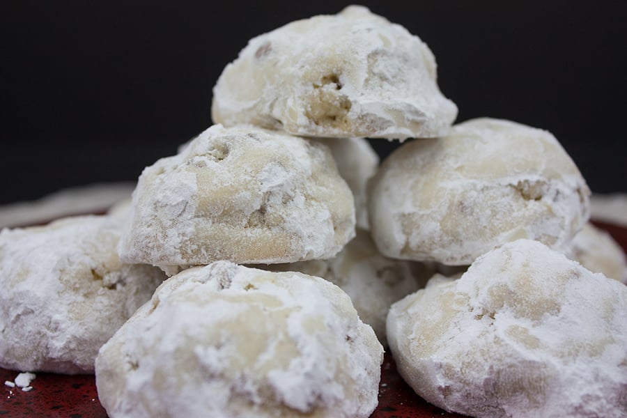 Italian Butterball Cookies - Tender, melt in your mouth deliciousness!