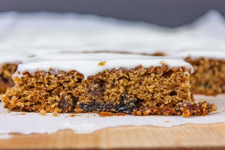 Old Fashioned Raisin Bars