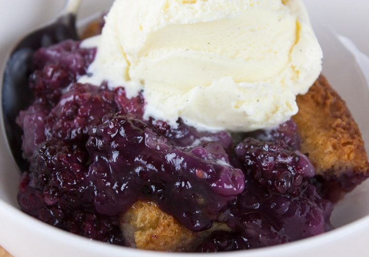 Easy Blackberry Cobbler - It's simple, quick and delicious! A Dump and bake recipe at it's best.