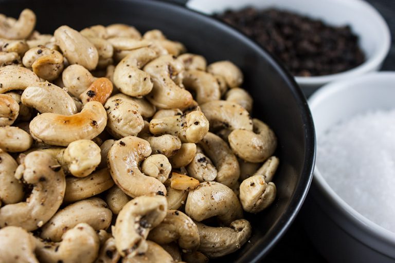 Salt and Pepper Roasted Cashews