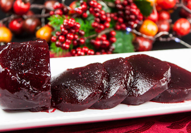 Homemade Cranberry Sauce - Smooth, creamy, jellied homemade cranberry sauce. Super easy recipe with only 5 ingredients!