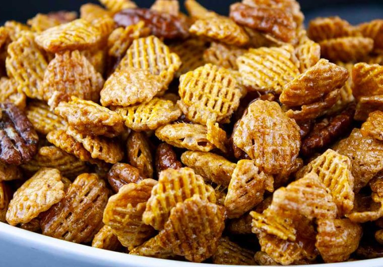 Praline Crunch Snack Mix - The perfect balance of salty, sweet, and crunchy! Not to mention it's extremely addictive. Beware!