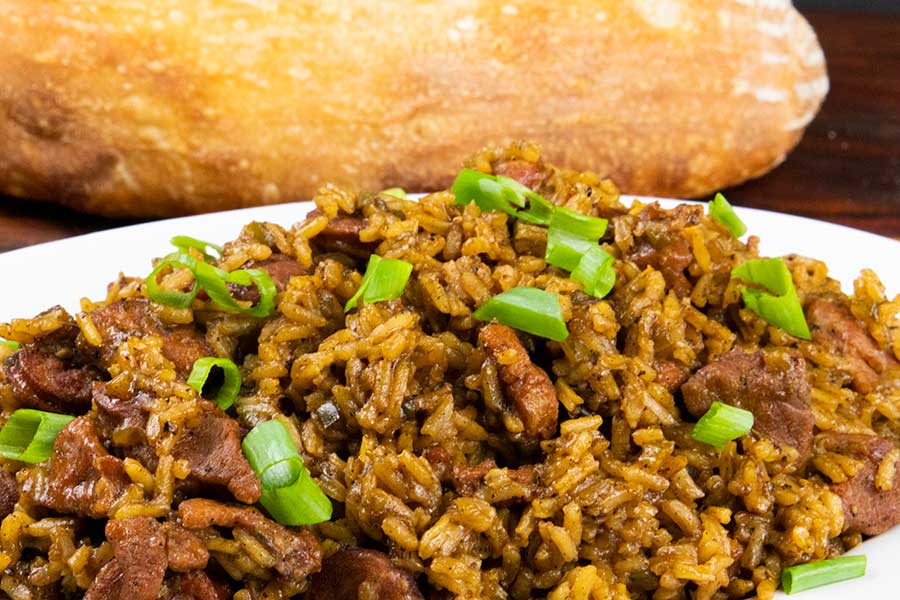 This authentic and amazingly delicious Cajun jambalaya recipe delivers that New Orleans flavor that brings Bourbon Street to you! #jambalaya #cajun #food #recipes