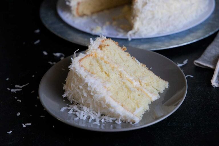 Easy Classic Coconut Cake