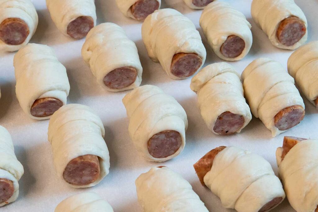 sausage links wrapped in dough