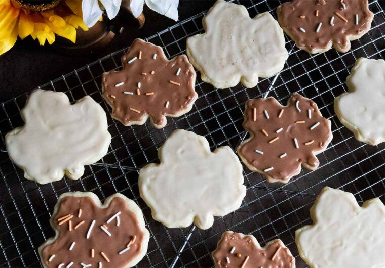maple glazed shortbread cookies