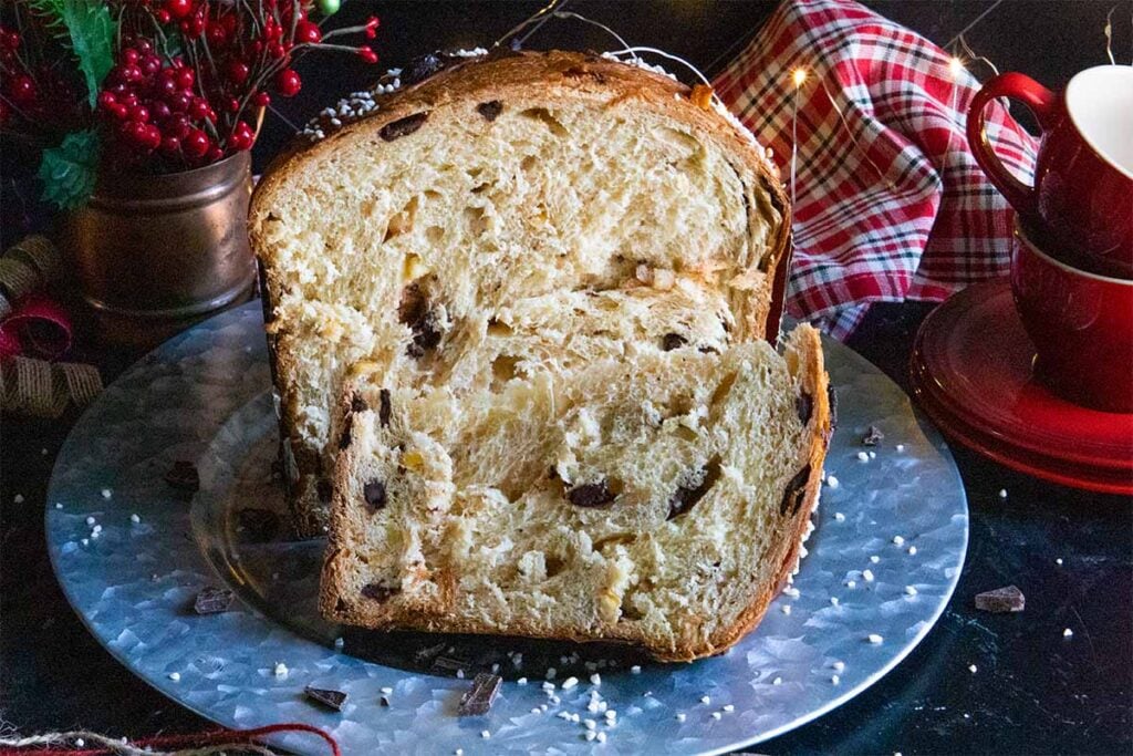 panettone slice