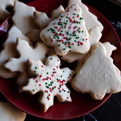 eggnog cookies on a red plate