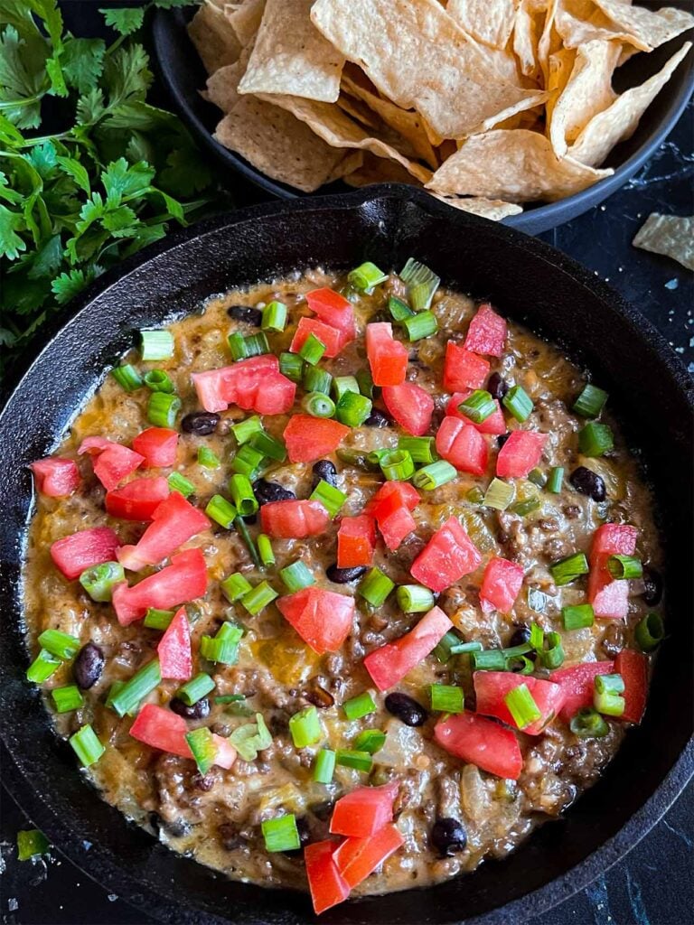 Quick And Easy Queso Fundido With Ground Beef