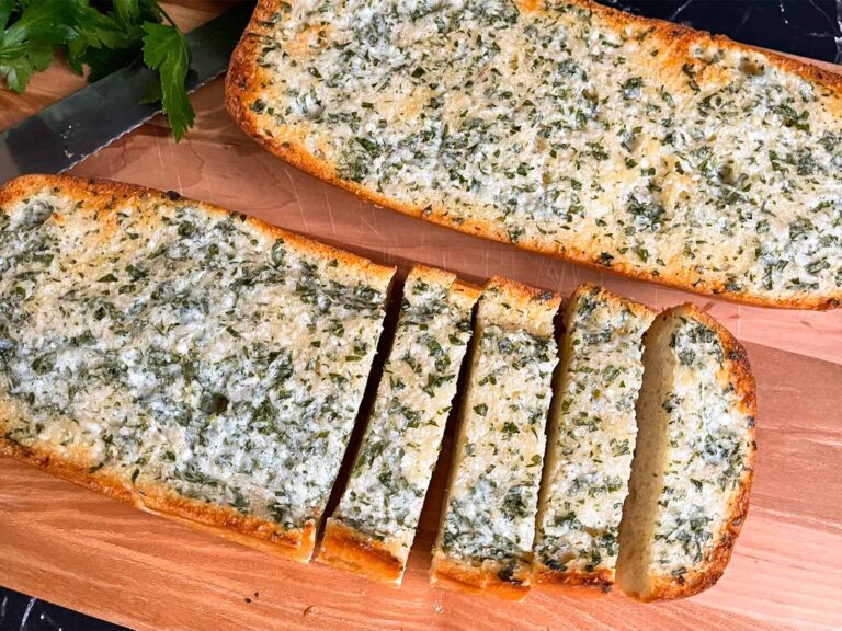 Easy Homemade Garlic Bread