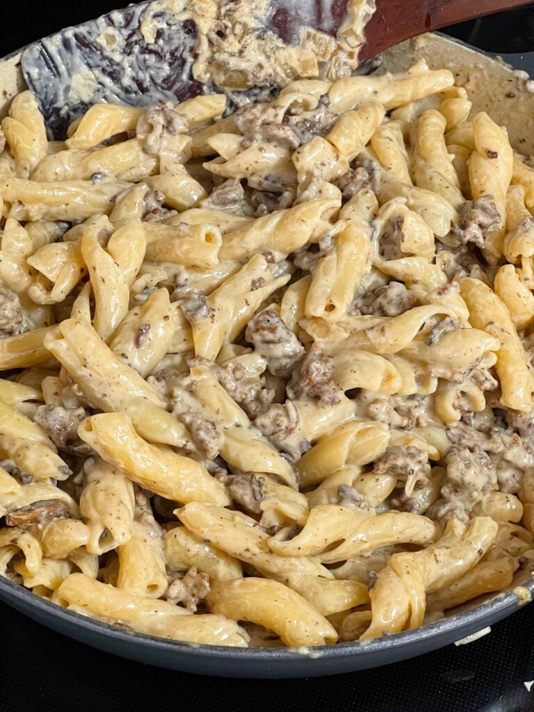 Pasta alla Norcina in a skillet.