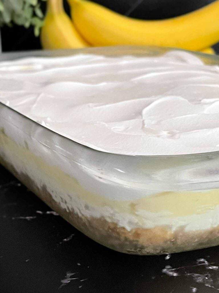Banana pudding lush in a glass 9x13 pan.